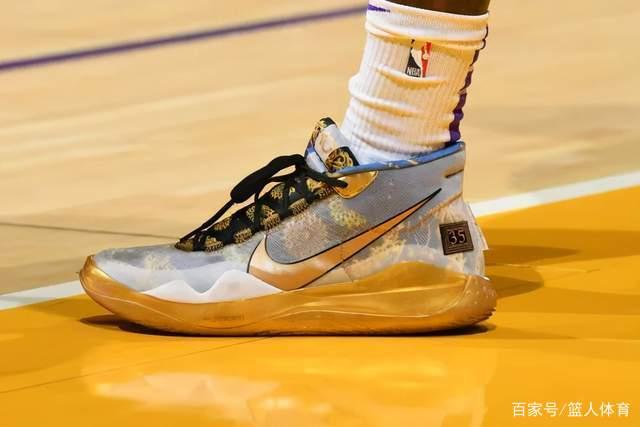 NBA众星被动式招募詹姆斯 商业价值成转会关键变量